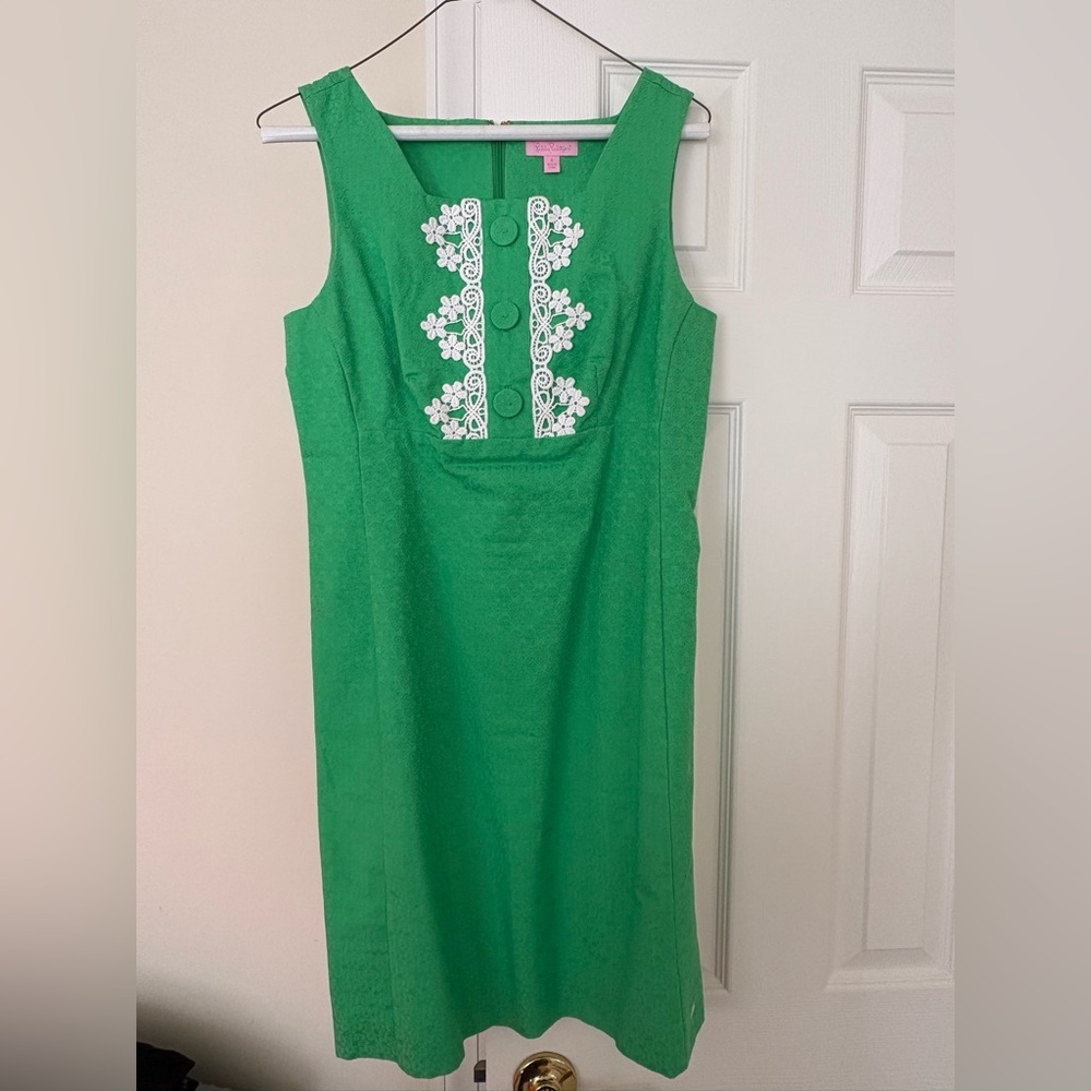 Lilly Pulitzer Green Shift Dress – Classic & Chic 💚
